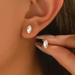 NEW The Brandy Dainty Oval cut stud Earrings - Boutique